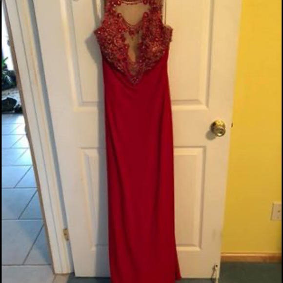 STUNNING Sherri Hill Gown - Picture 2 of 4